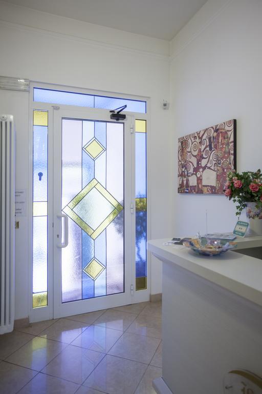 Hotel Amalfi Milánó Kültér fotó