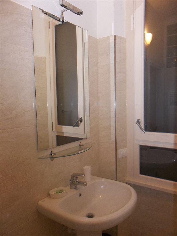 Hotel Amalfi Milánó Kültér fotó