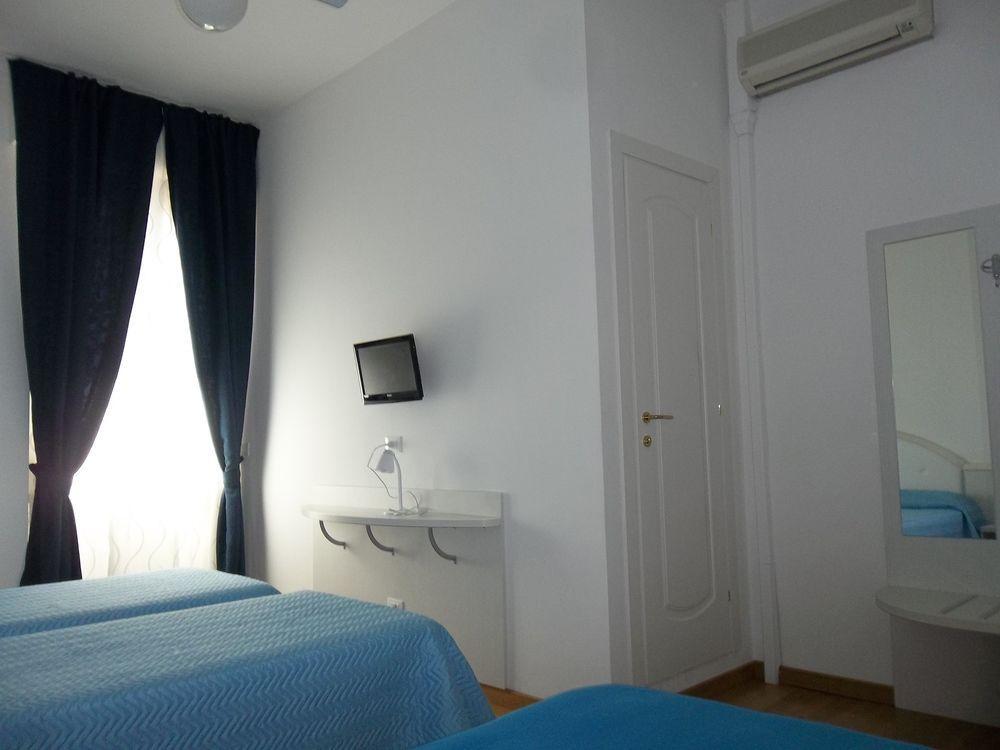 Hotel Amalfi Milánó Kültér fotó